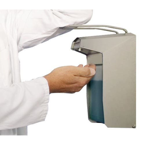 Dispenser sapone/disinfettante a muro con leva a gomito.